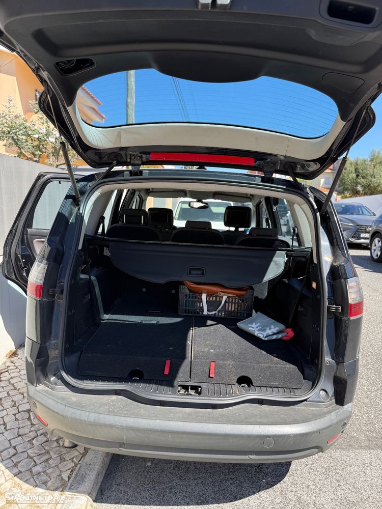 Ford S-Max 2.0 TDCi Titanium 7L - 9