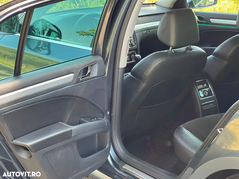 Skoda Superb 1.6 TDI GreenLine - 16