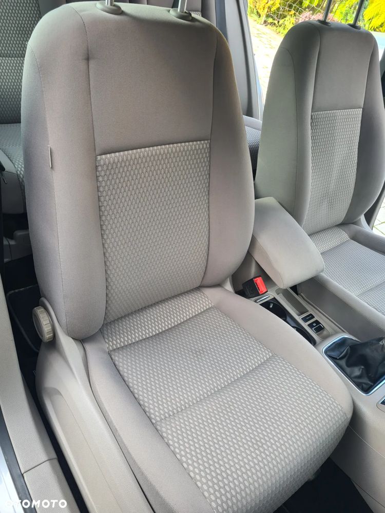 Volkswagen Tiguan 2.0 TDI DPF BlueMotion Technology Trend & Fun - 19