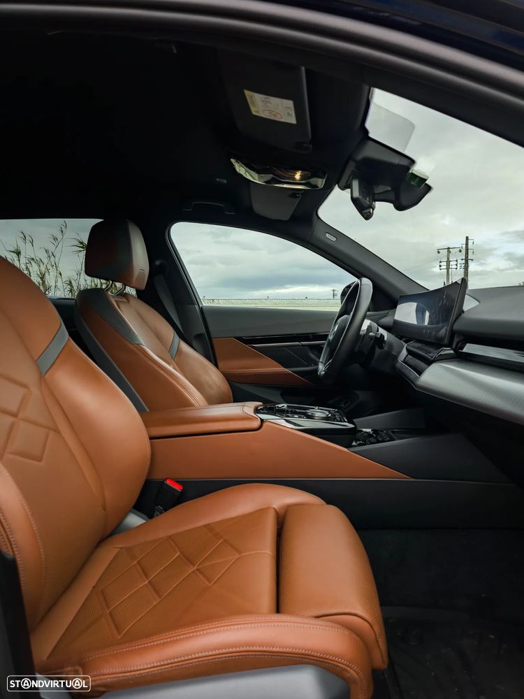 BMW 530 e Pack Desportivo M - 3