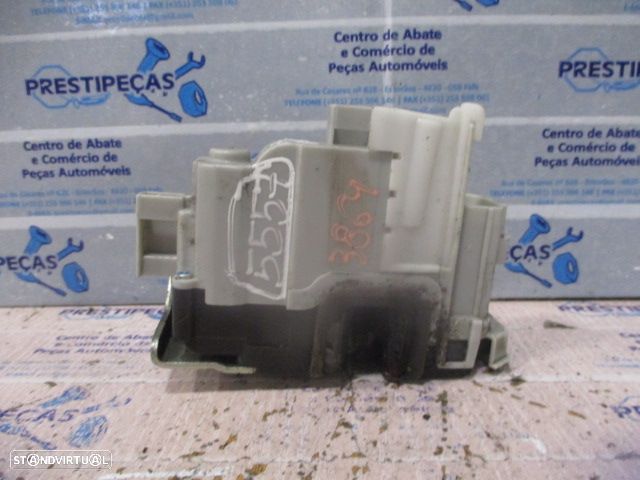 Fecho 51926055 51926056 LANCIA YPSILON 2014 1.2 69CV 5P BRANCO TD 4 PINOS - 2