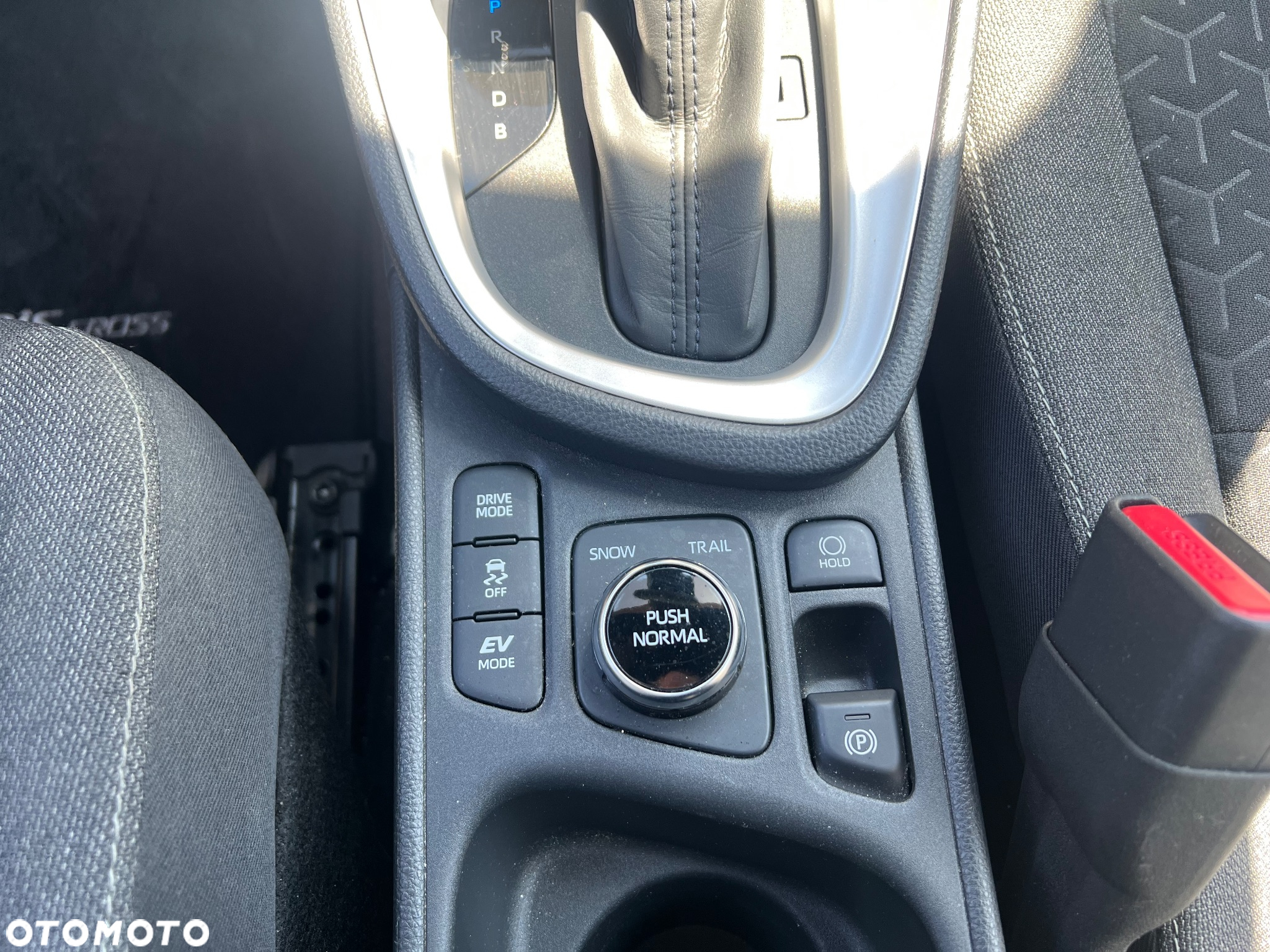 Toyota Yaris Cross Hybrid 1.5 Executive AWD - 20