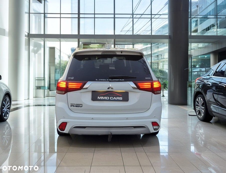 Mitsubishi Outlander - 6