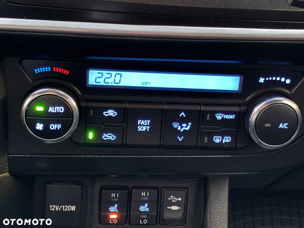 Toyota Auris 1.6 Dynamic - 23