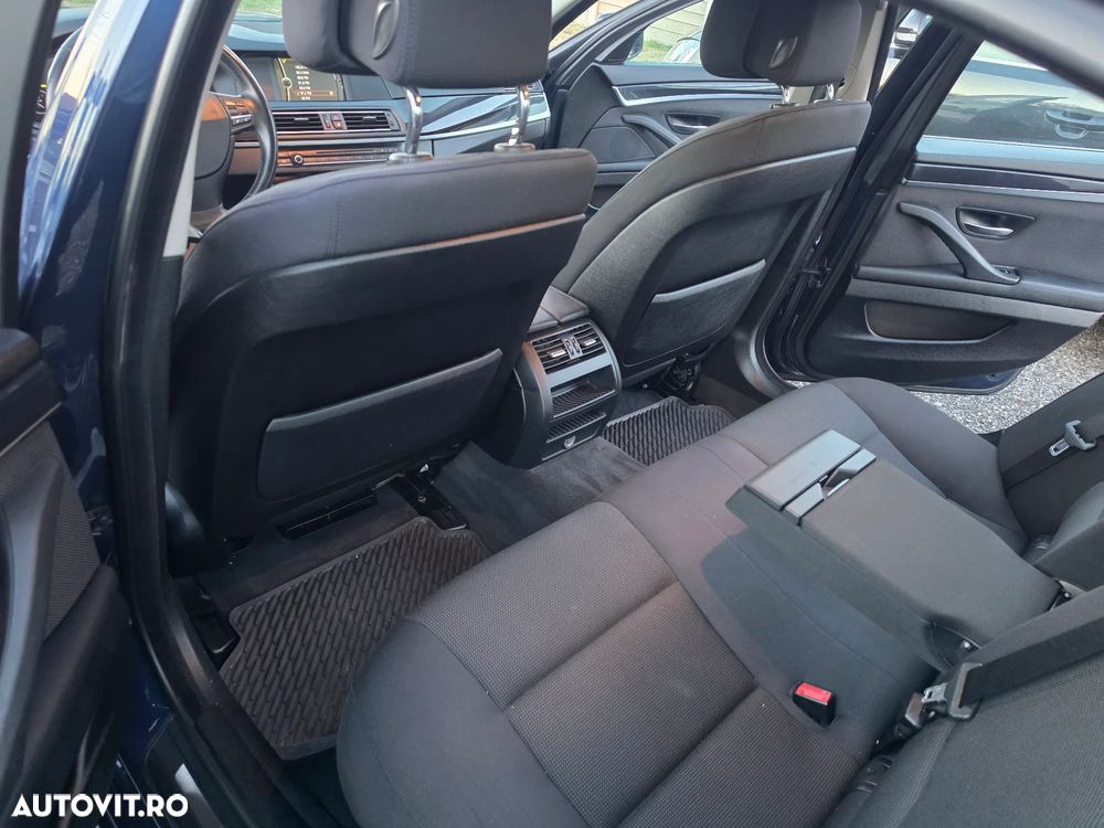 BMW Seria 5 520d - 6