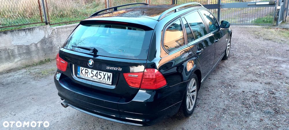 BMW Seria 3 320d xDrive DPF - 6