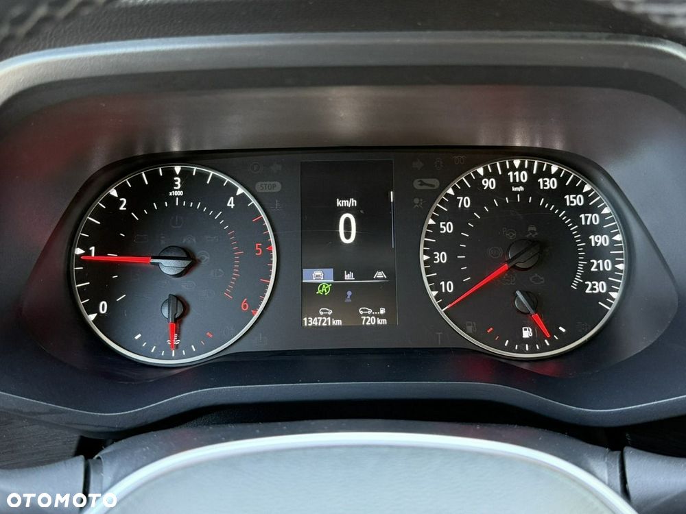 Renault Trafic - 25