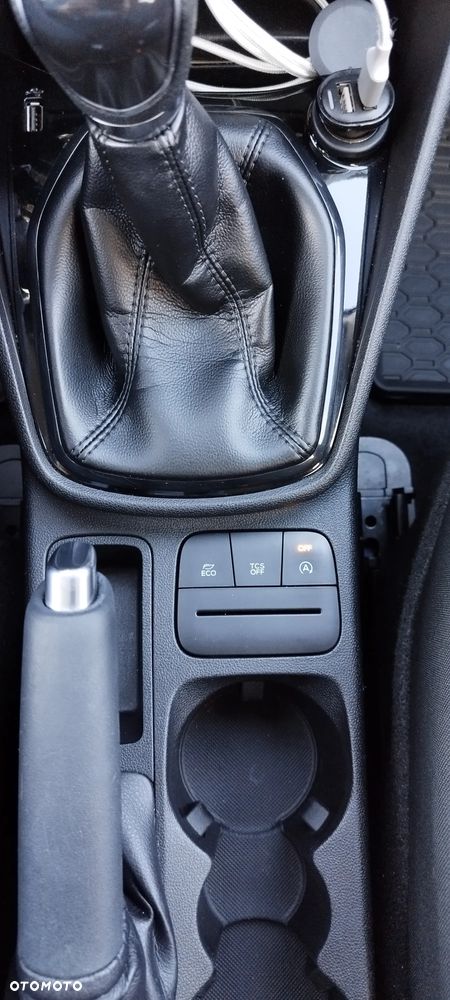Ford Fiesta 1.1 Trend - 12
