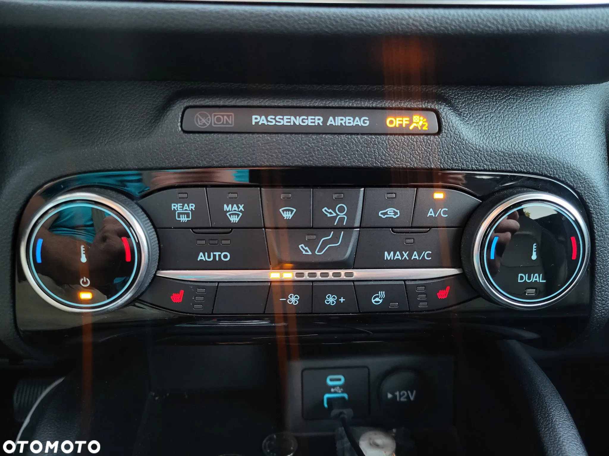 Ford Escape 2.0 EcoBoost AWD Titanium - 11