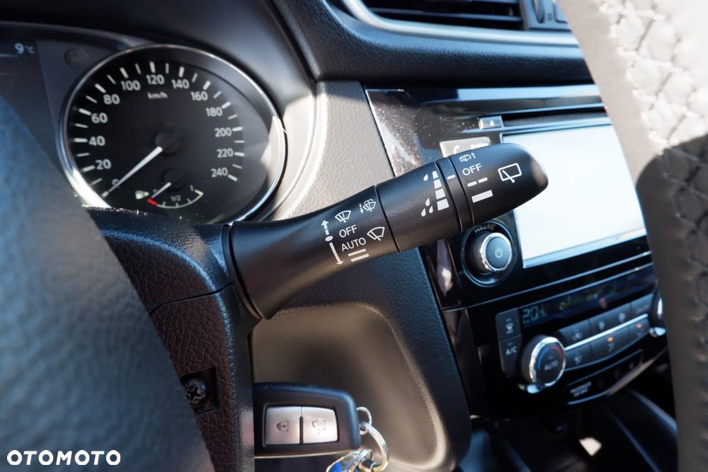 Nissan Qashqai 1.5 dCi N-Connecta - 16