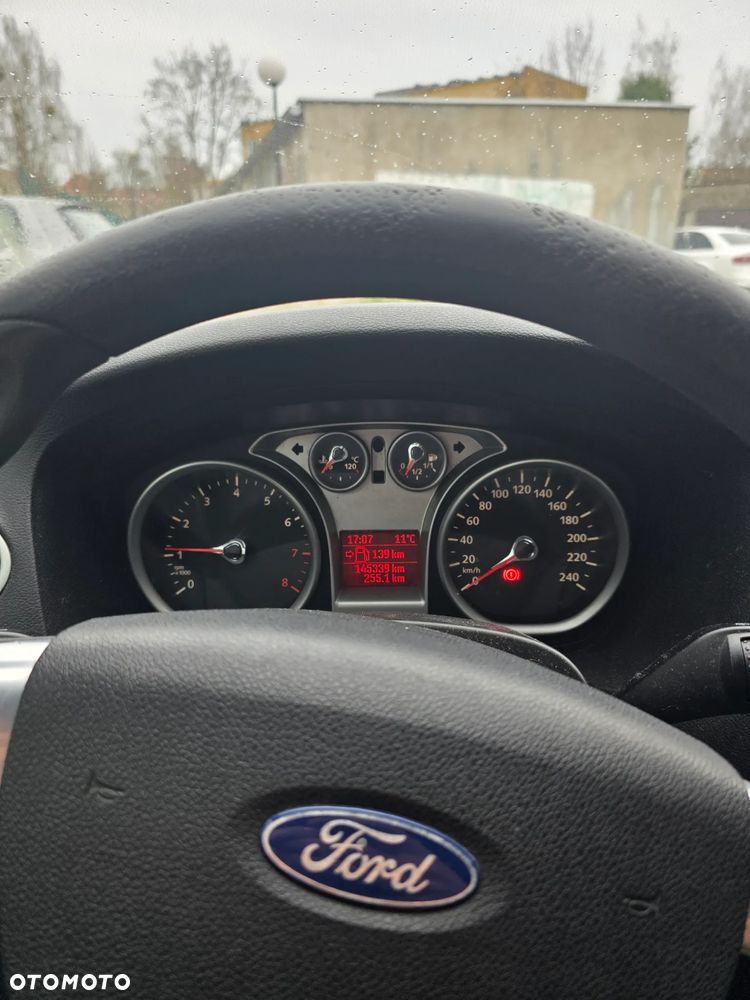 Ford Focus - 12