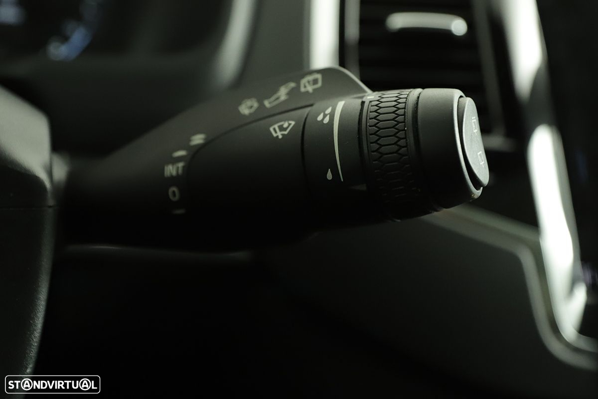 Volvo XC 90 2.0 T8 PHEV R-Design AWD - 17