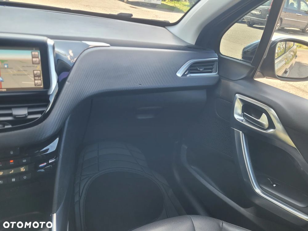 Peugeot 2008 e-HDi FAP 92 STOP & START Active - 12