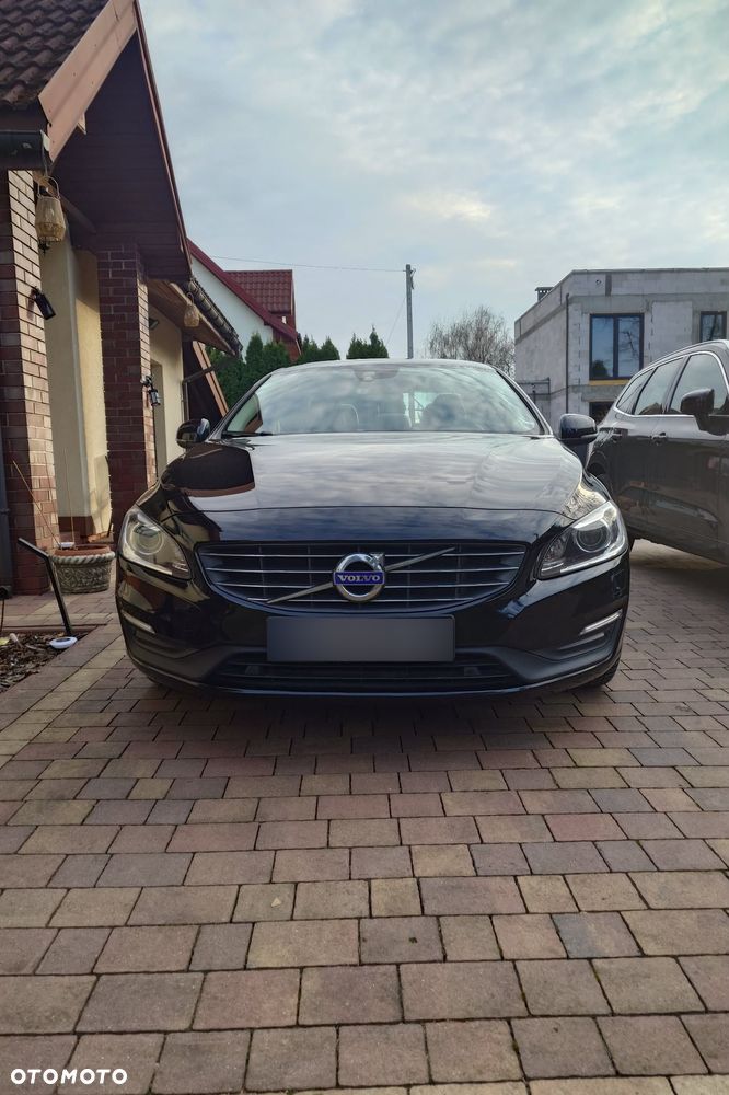 Volvo S60 T3 Drive-E Dynamic Edition (Momentum) - 3