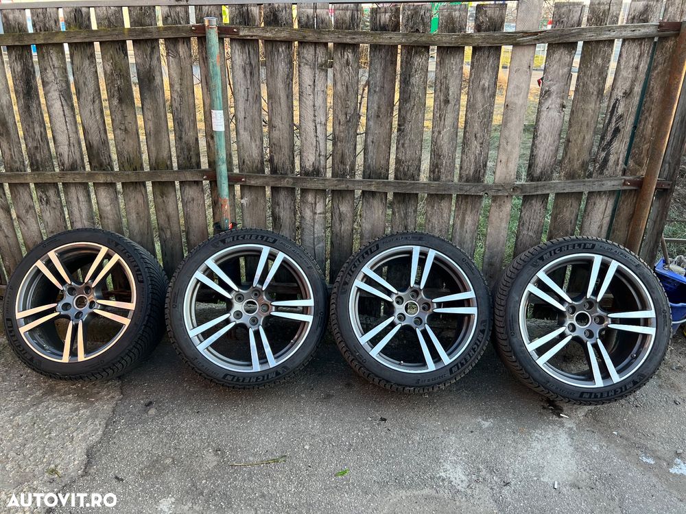 Porsche Cayenne Platinum Edition - 24