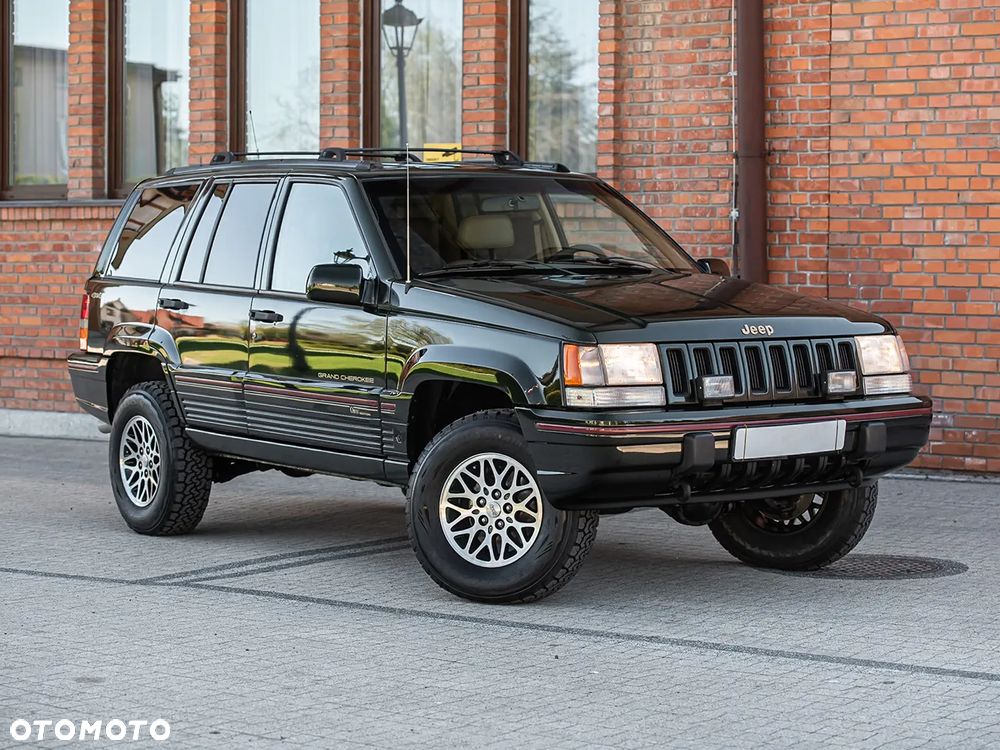 Jeep Grand Cherokee - 8