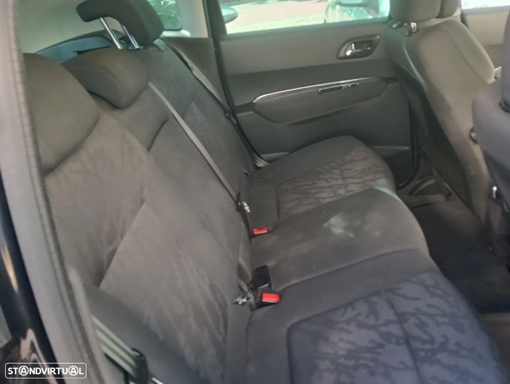 Peugeot 3008 2.0 HDi Hybrid4 - 15