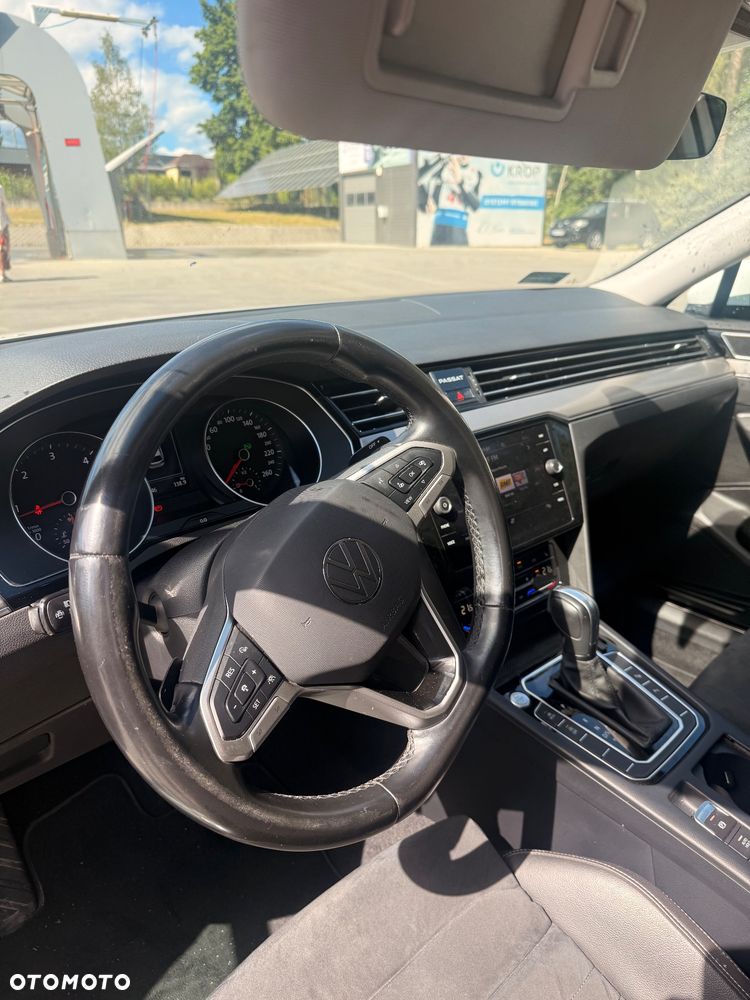 Volkswagen Passat 2.0 TDI EVO Elegance DSG - 15