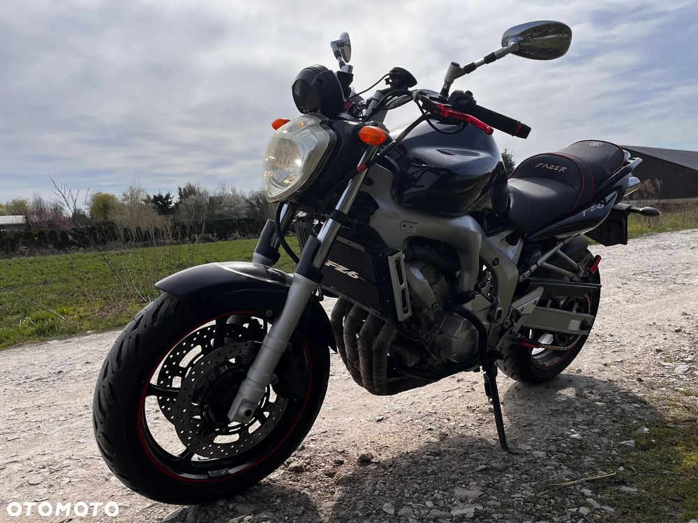 Yamaha FZ6 - 1
