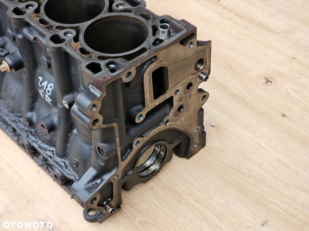 BLOK SILNIKA OPEL VECTRA C SIGNUM ASTRA H ZAFIRA B 1.8 B Z18XER 315032144 55559703 - 6