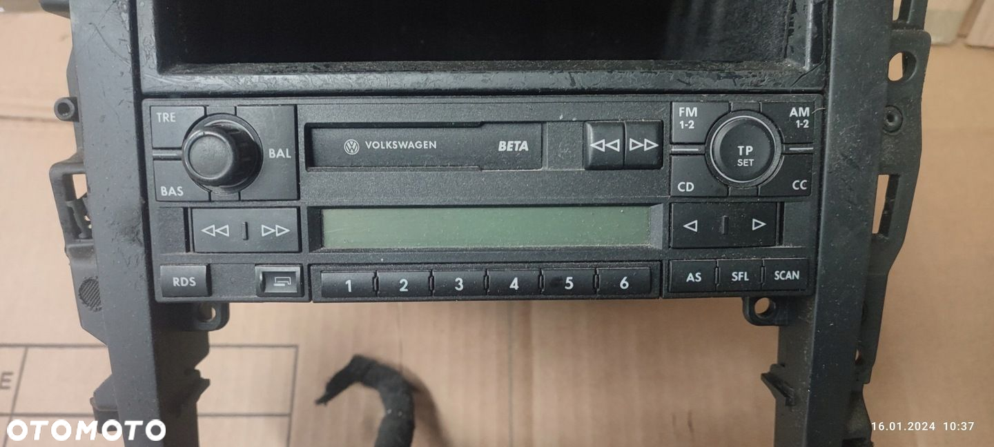 VW GOLF IV 4 BORA RADIO BETA  RAMKA OBUDOWA 1 DIN  KOD - 2
