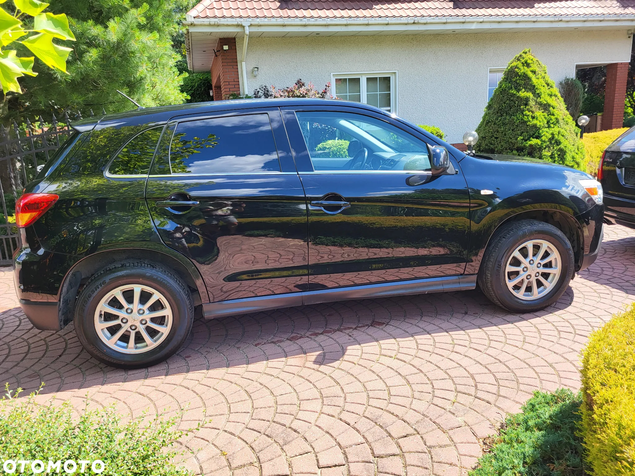 Mitsubishi ASX 1.8 DID Invite 4WD AS&G - 12