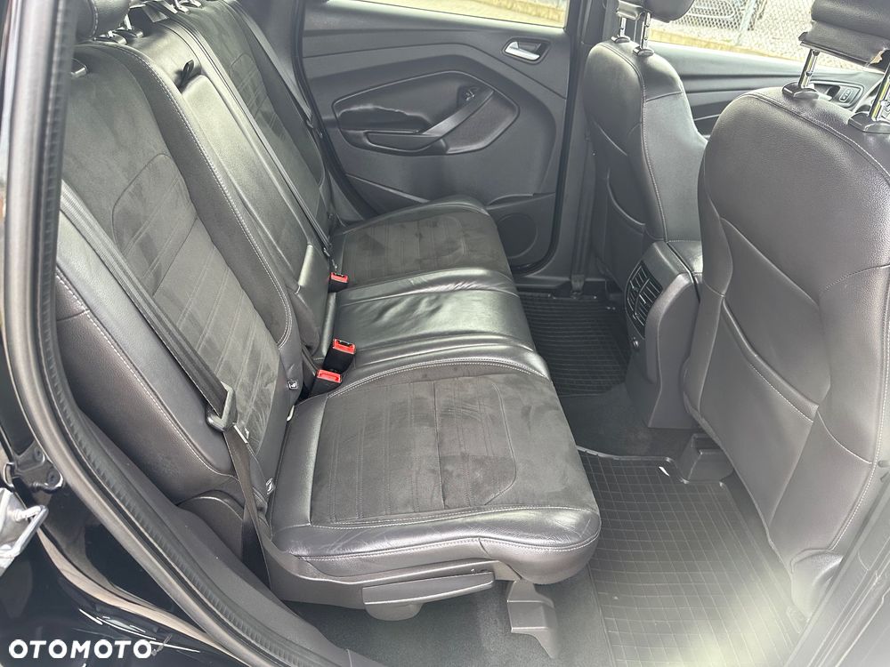 Ford Kuga 2.0 TDCi AWD ST-Line - 25