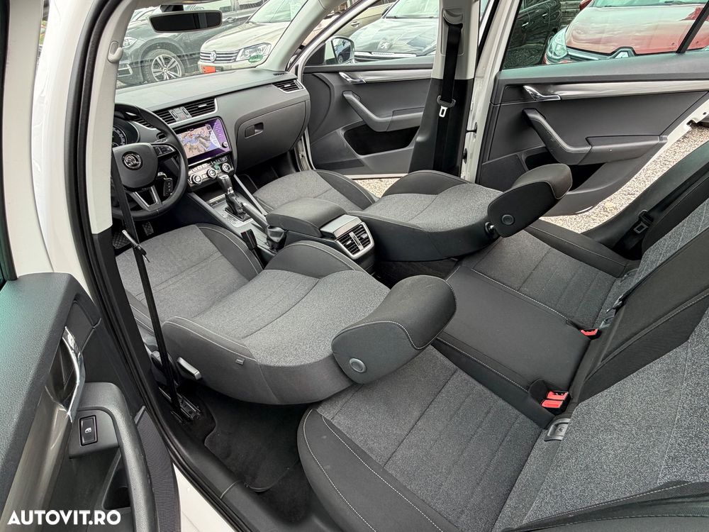 Skoda Octavia 2.0 TDI DSG Ambition - 23