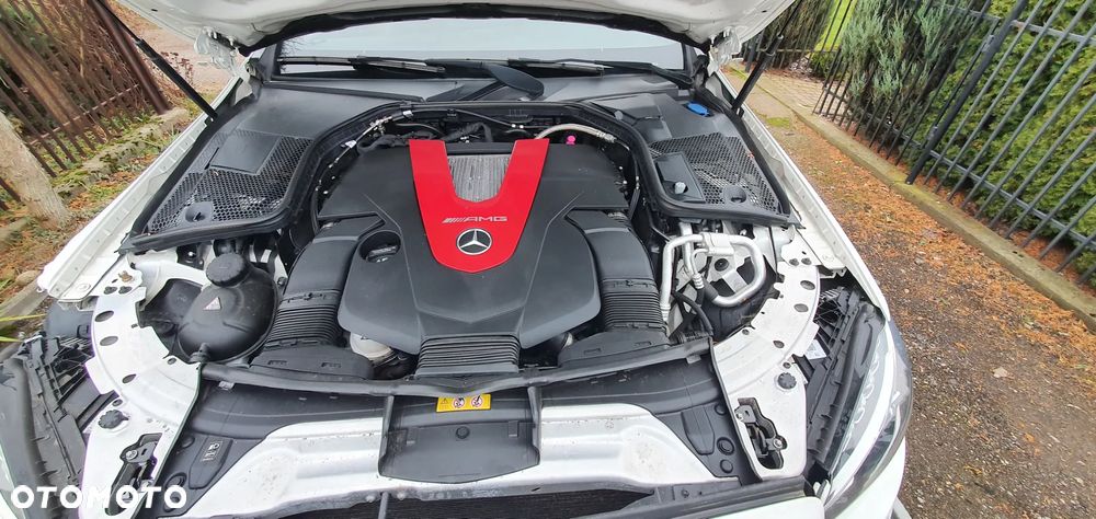 Mercedes-Benz Klasa C AMG 43 4-Matic - 11