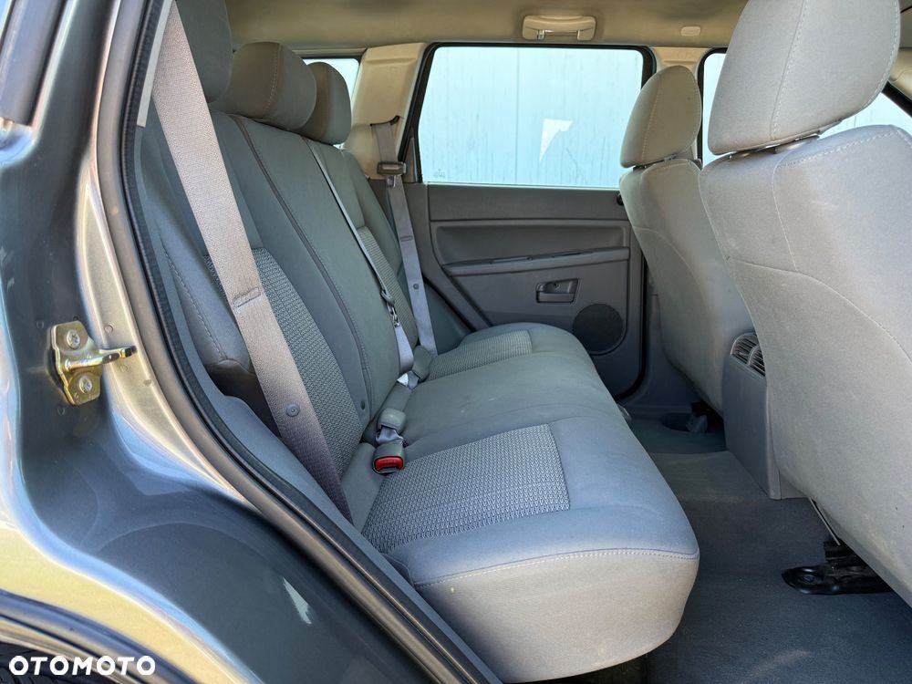 Jeep Grand Cherokee 3.0 CRD Laredo - 22