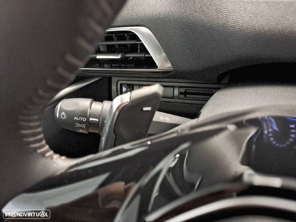 Peugeot 5008 1.5 BlueHDi Allure Pack EAT8 - 15
