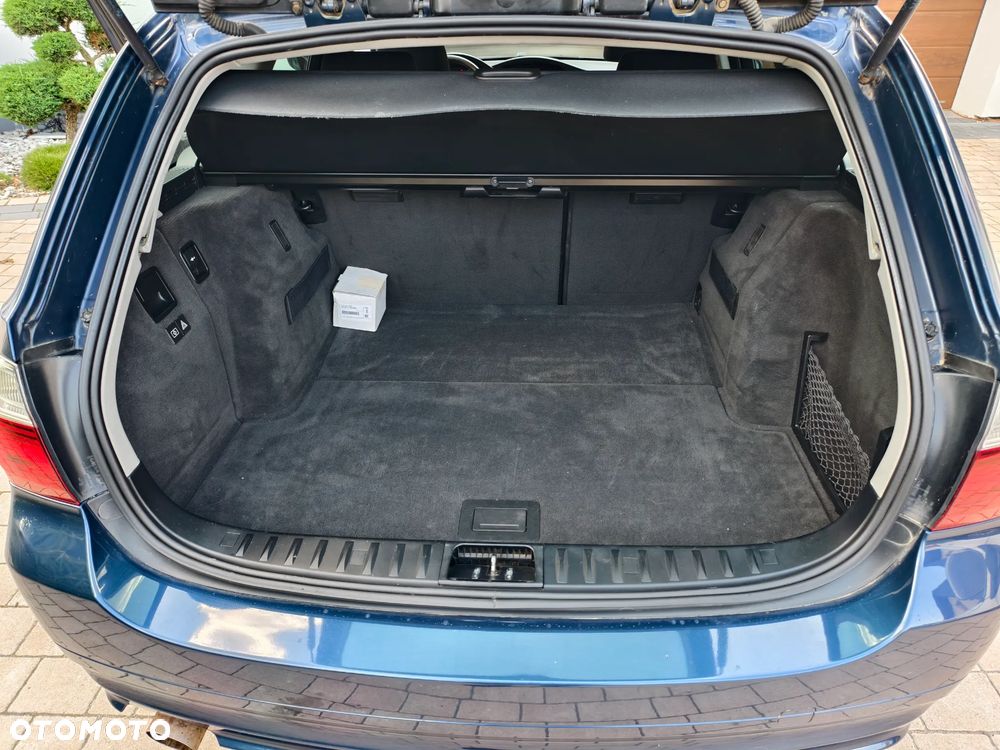 BMW Seria 3 - 16