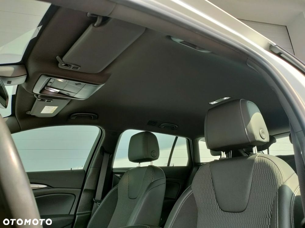 Opel Insignia 2.0 CDTI Elegance S&S - 12