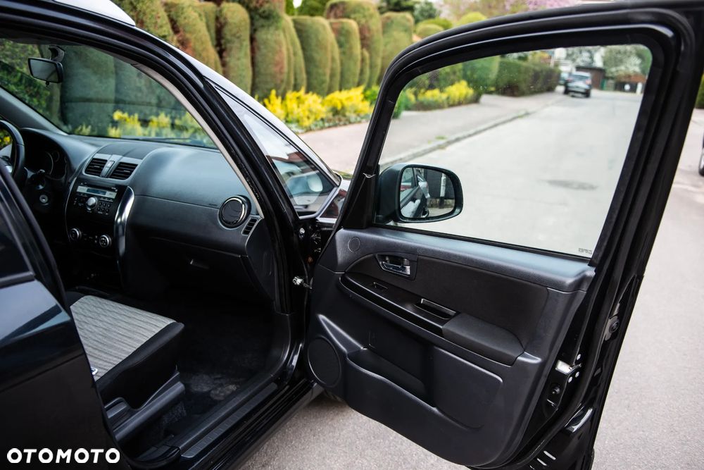 Fiat Sedici 2.0 Multijet DPF 4x2 Emotion - 31