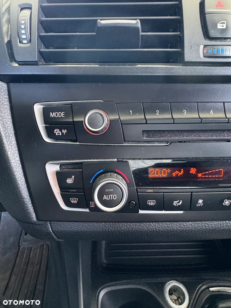 BMW Seria 1 118i Urban Line - 17