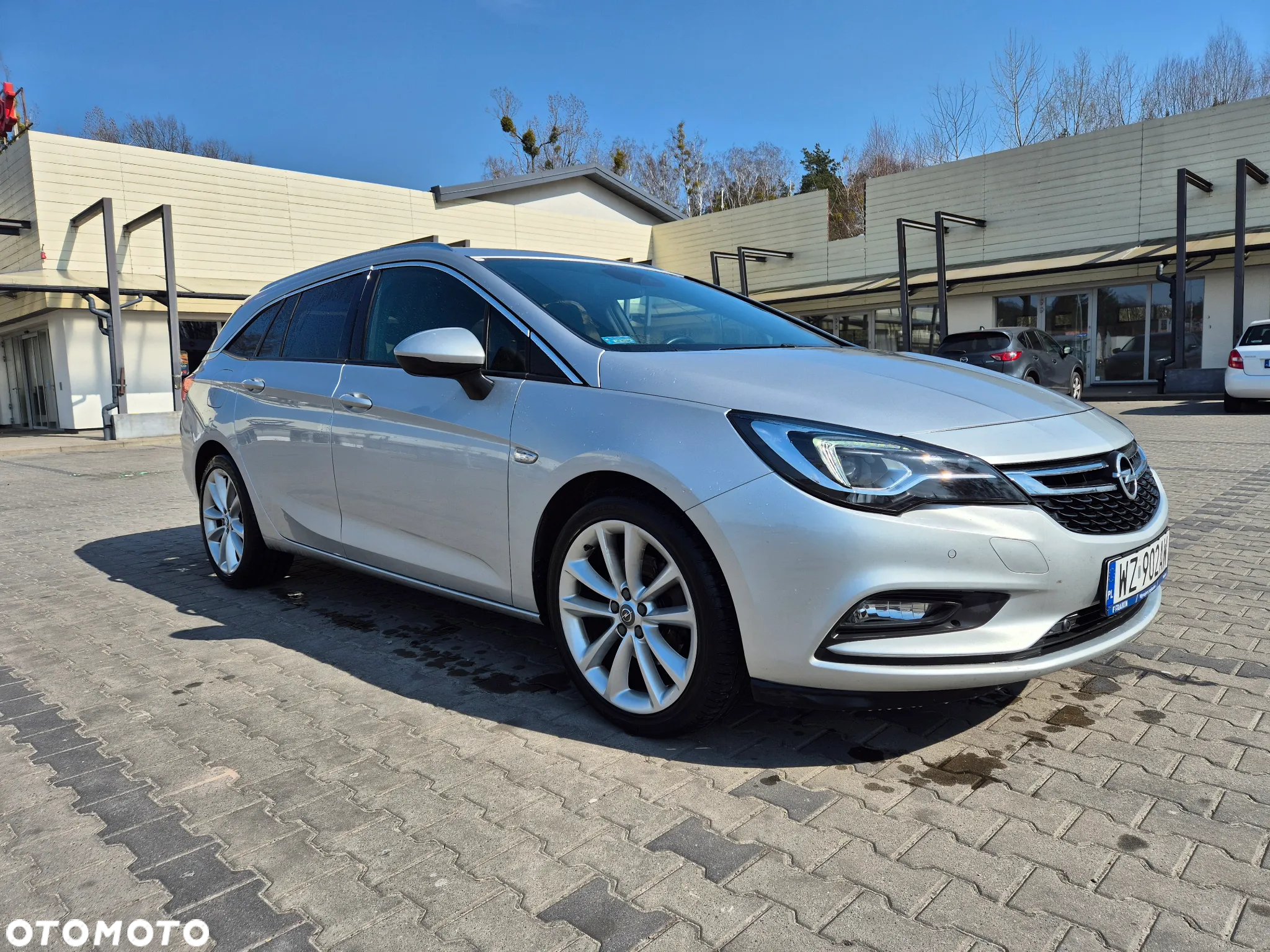 Opel Astra V 1.6 CDTI Dynamic S&S - 2