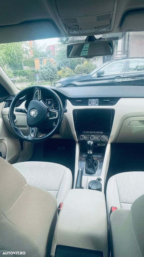 Skoda Octavia 1.4 TSI ELEGANCE DSG - 13