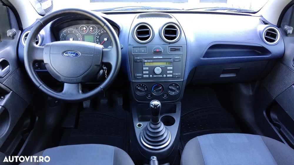 Ford Fiesta 1.25i Comfort - 12