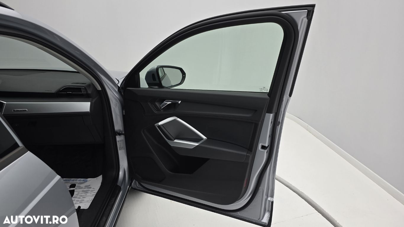 Audi Q3 - 18