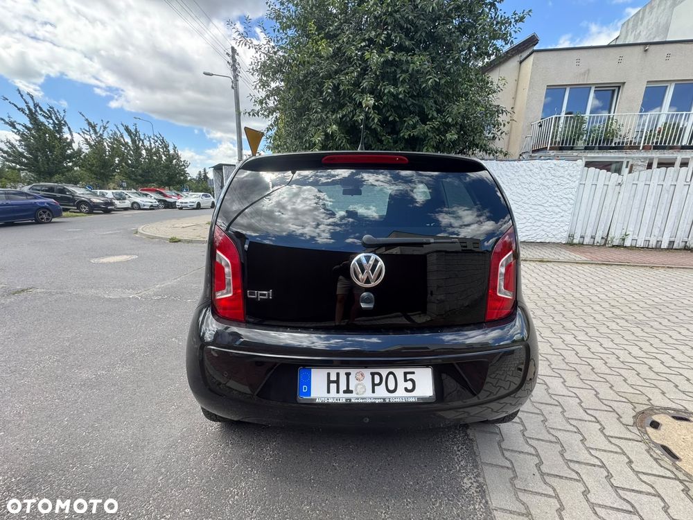 Volkswagen up! black - 14