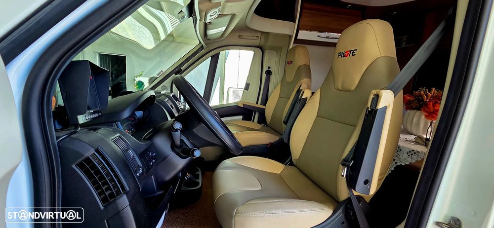 Pilote Essential Pilote Essencial 746 - 19