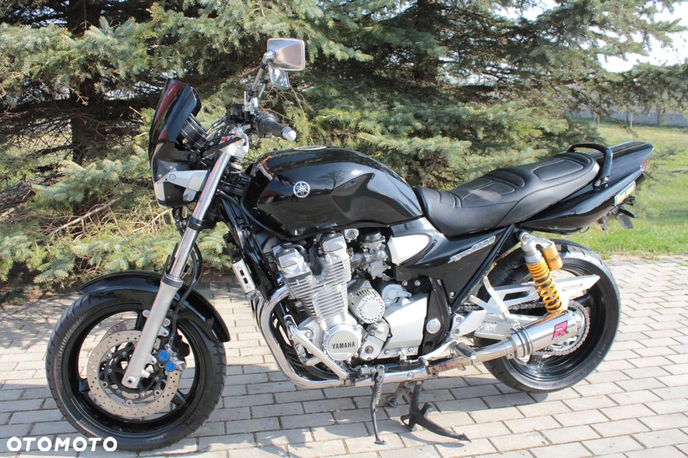 Yamaha XJR - 35