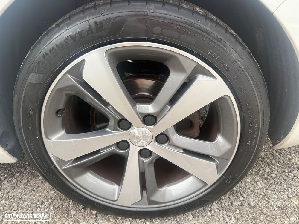 Peugeot 308 SW 1.6 BlueHDi Allure - 32