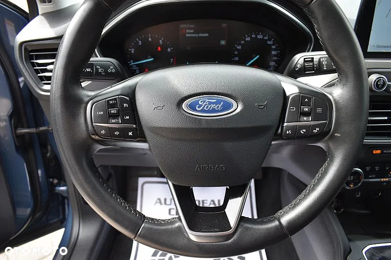 Ford Focus 1.5 EcoBoost Titanium - 12