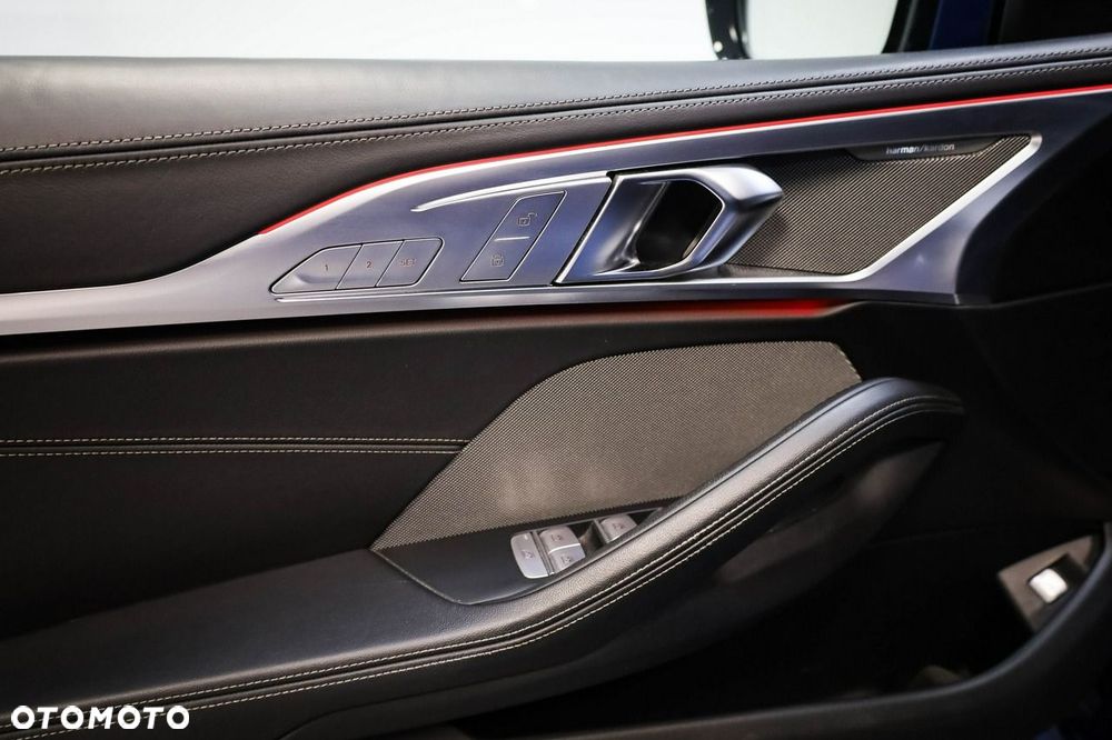 BMW Seria 8 - 24