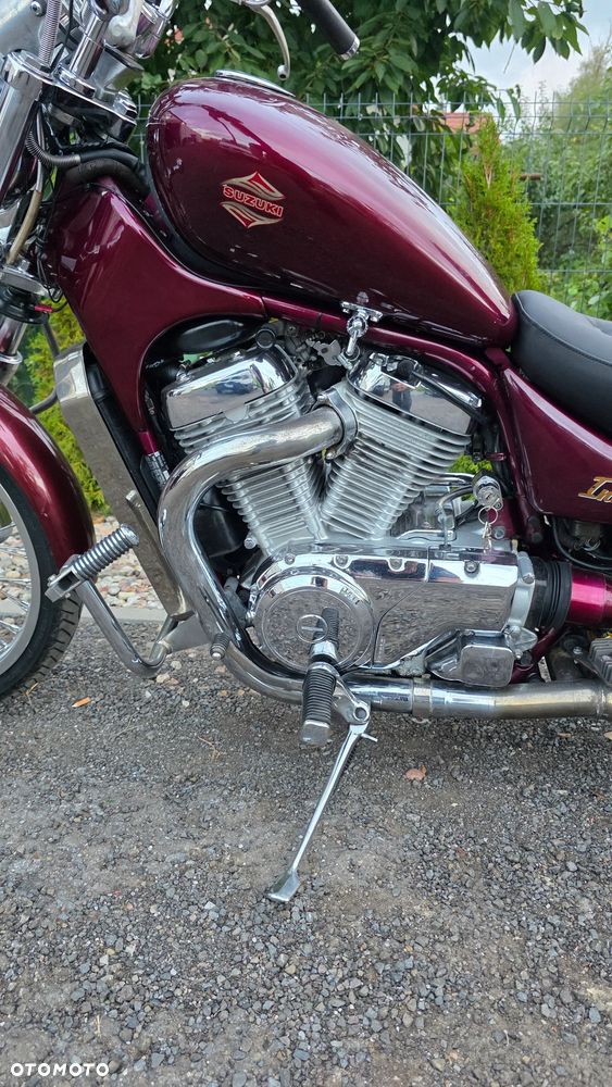 Suzuki Intruder - 14