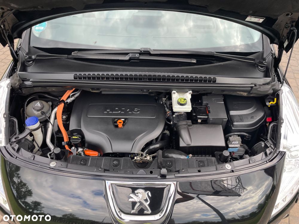 Peugeot 3008 Hybrid4 - 18