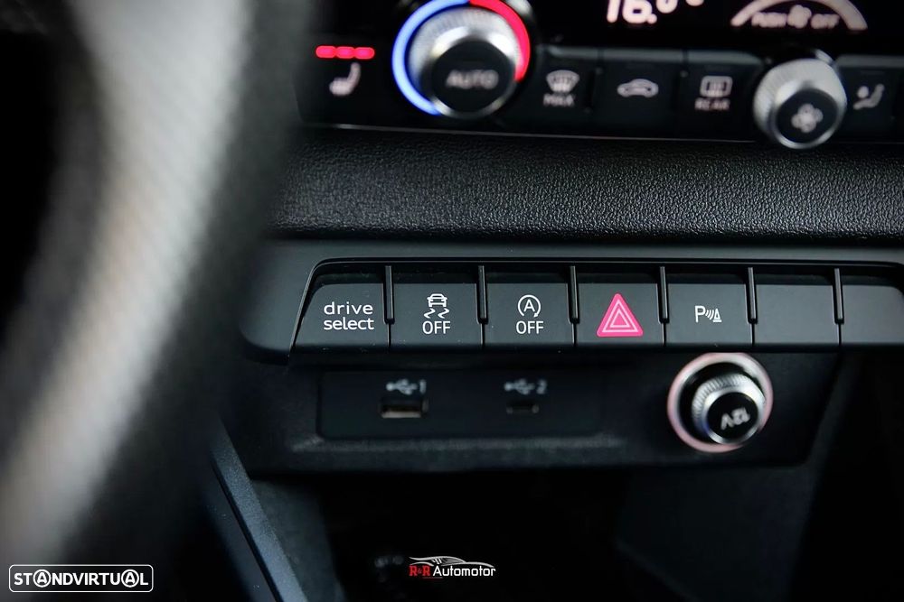 Audi A1 Sportback 30 TFSI S line S tronic - 25