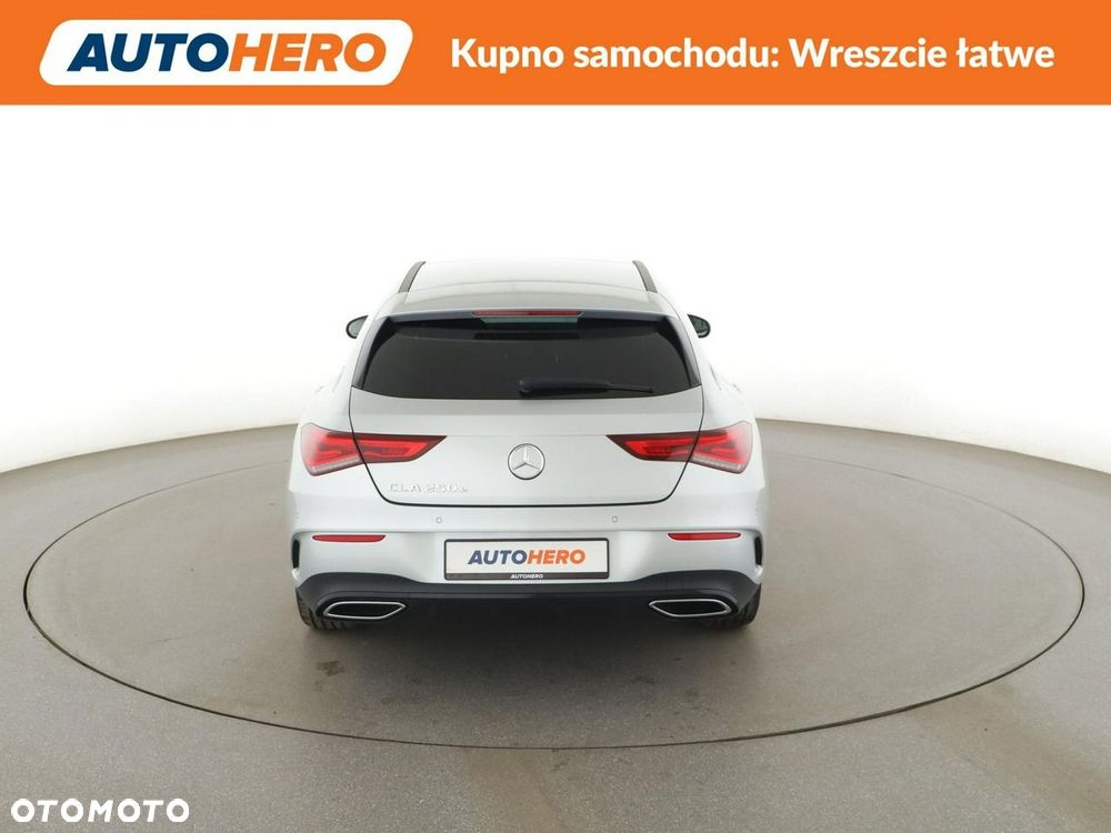 Mercedes-Benz CLA 250 e 8G-DCT AMG Line - 8