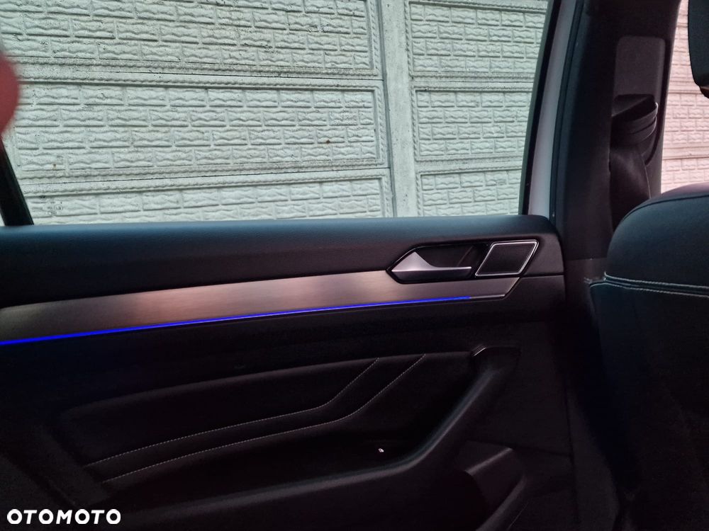 Volkswagen Passat Variant 1.4 TSI Plug-In Hybrid GTE DSG - 21